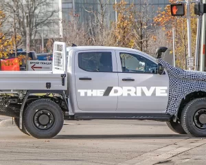 Ford Ranger Super Duty impressiona com quase 2 toneladas de carga útil mas preço elevado assusta