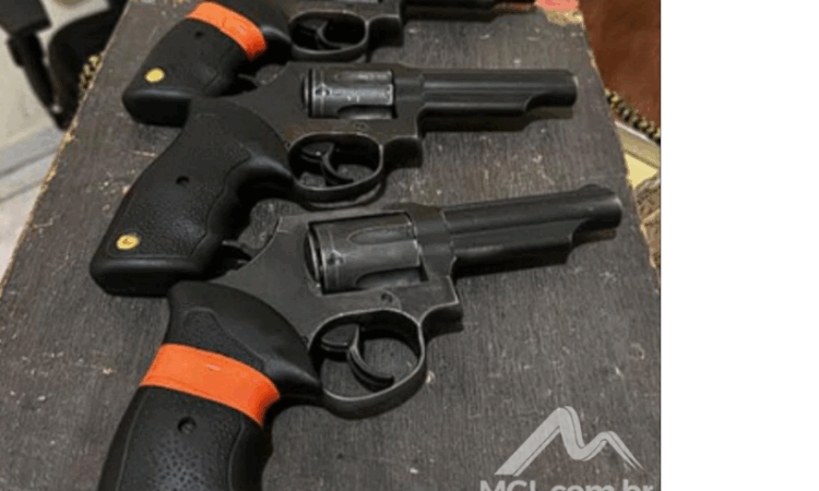 O Tribunal Regional do Trabalho trealiza leilão de Três Revolver Calibre 38
