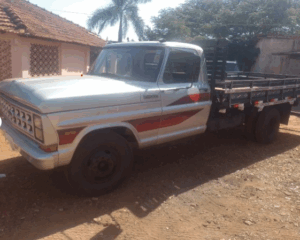 Leilão do Agronegócio tem Tratores e caminhonetes D10, Bandeirante e Caminhão F4000