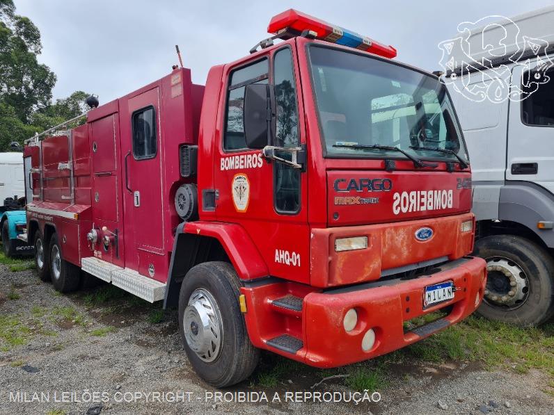 FORD CARGO 2422 T - BOMBEIRO DIESEL 2P ANO 2004