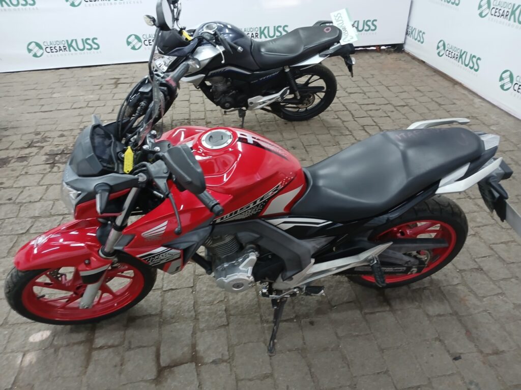 HONDA CB 250F TWISTER CBS