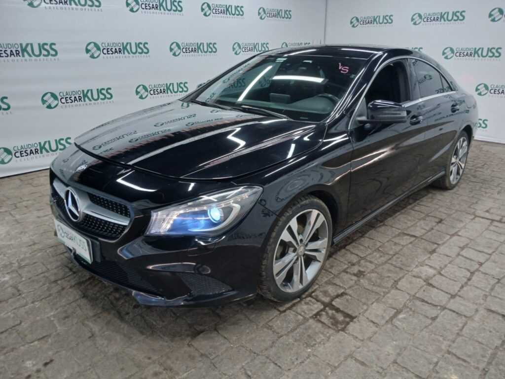 M BENZ CLA 200