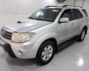 TOYOTA HILUXSW4 SRV4X4 2011
