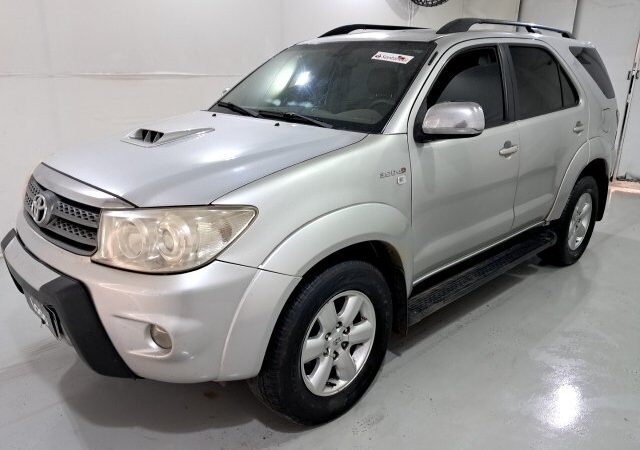 TOYOTA HILUXSW4 SRV4X4 2011