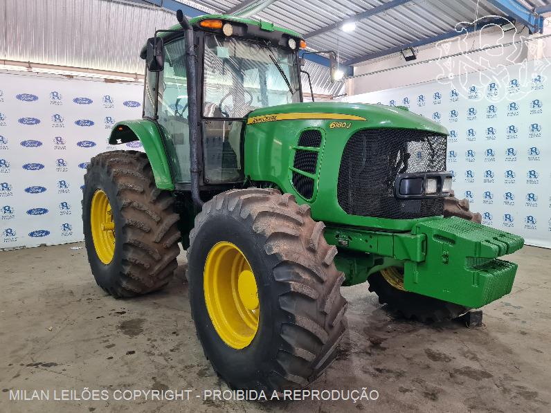 TRATOR AGRICOLA JOHN DEERE - MOD. 6180J DIESEL ANO 2010