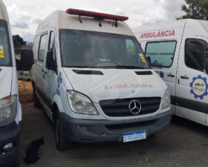 Leilão de Prefeitura tem caminhões Mercedes Benz, Sprinter e Tratores a