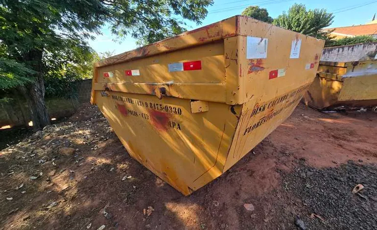  Caçambas Tipo Brooks leilão veículos de Prefeitura no Paraná