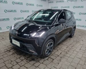 Leilão de Veículos retomados de financiamento tem caminhão Scania, caminhonete, carros elétrico e SUv de luxo em até 60x