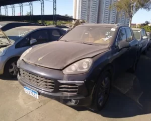 Leilão do DER São Paulo tem SUV de Luxo como Porsche Cayenne, Audi Q7 e Range River Vogue por R$ 33.500