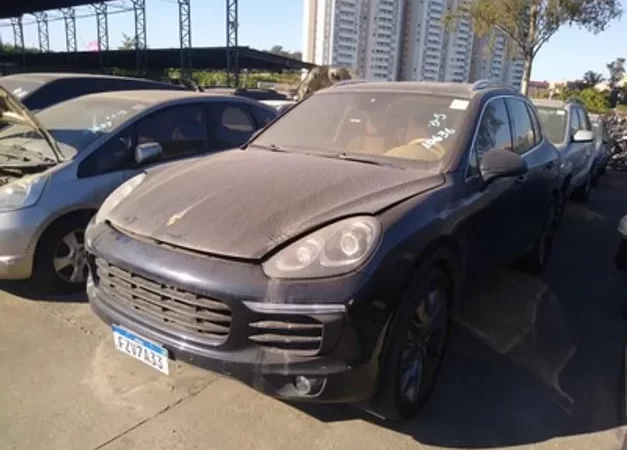 Leilão do DER São Paulo tem SUV de Luxo como Porsche Cayenne, Audi Q7 e Range River Vogue por R$ 33.500