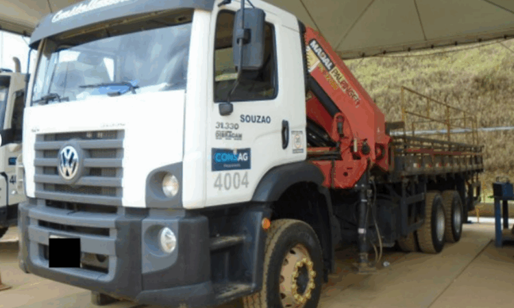 Caminhão Guindauto 6x4 Volkswagen