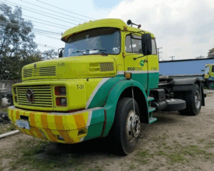 Leilão da CCR no Rio de Janeiro tem Picapes Strada por R$ 12.500 Sprinter e Caminhão Mercedes a partir de 21 mil Reais