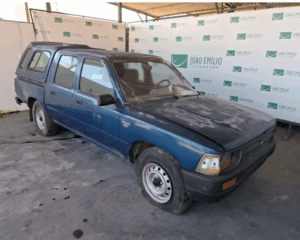 Leilão da Força Aérea tem caminhonete Hilux a partir de R$ 1 mil e Sprinter