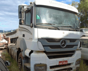 Leilão da PRF tem caminhontes e caminhões a partir de 8 mil reais