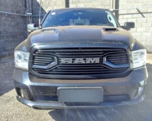 Leilão de apreensões da Polícia Federal tem caminhonete Dodge Ram, carros e motos de luxo com BMW 320I e Ducati