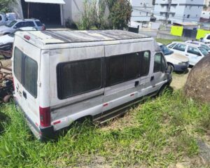 Prefeitura de Balneário Camboriú realiza leilão online com carros, motos e sucatas a partir de R$ 50
