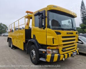 Caminhão com Munck, Reboque e Semirreboque no leilão de frota e veículos retomados de financiamento