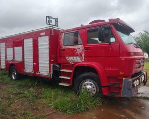 Leilão do Governo do Paraná tem caminhonete por R$ 4.986 e caminhão a partir de R$ 6.820