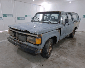 Leilão da Marinha oferece veículos raros e baratos: D20 por R$ 3 mil, Kombi e Santana por R$ 6 mil