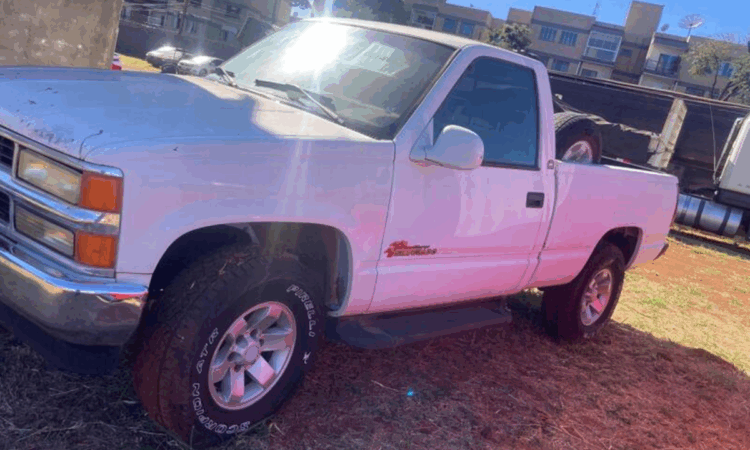 Caminhonete CHEVROLET SILVERADO CONQUEST