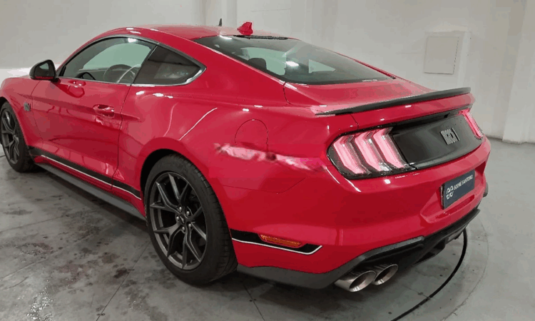 Ford Mustang Mach 1 e Porsche Taycan com 50% de Desconto no leilão da Vara Criminal de Ribeirão Preto SP