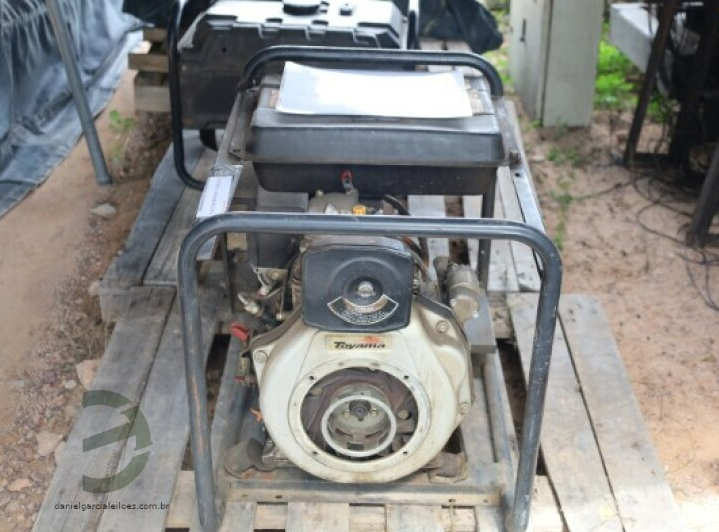 GERADOR DE 2,2 KVA Leilão do Exército