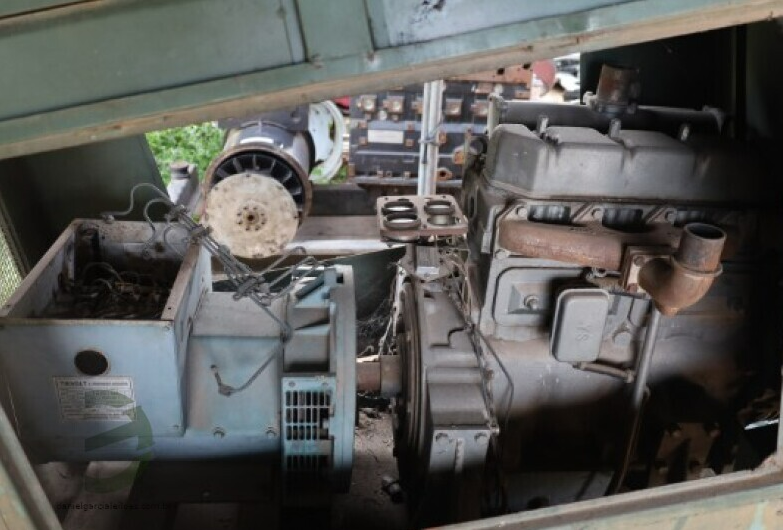 GRUPO GERADOR DE CAMPANHA COM POTÊNCIA ACIMA DE 100 KVA ATÉ 300 KVA Leilão do Exército