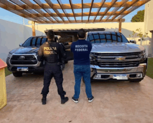 Justiça Leiloa 21 Veículos de Luxo Apreendidos da Máfia do Cigarro: Hilux SW4, Compass, Golf e Jet Ski