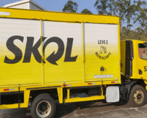 Leilão de frota tem caminhão Scania Volvo com Baú frigorifico a partir de 79 mil reais