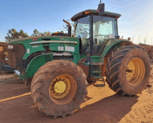 Leilão do Agronegócio tem 39 tratores John Deere, Valtra, Case e New Holland a partir de 18 mil reais