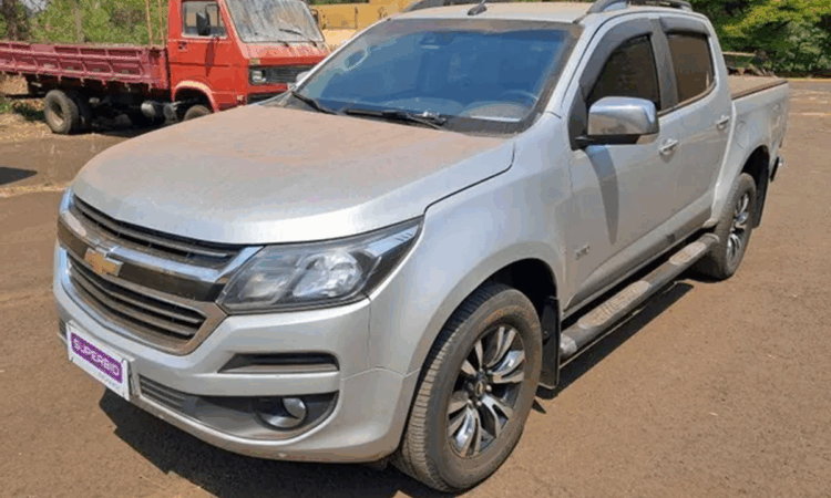 Leilão do Agronegócio tem trator caminhão a partir de 20 mil reais caminhonete, kombi e moto a partir de 300 reais