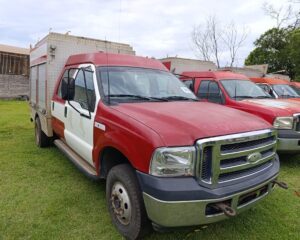 Leilão dos Bombeiros tem Caminhão Mercedes e Ford F4000 por 23 mil reais