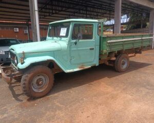 Leilão de Frota do Governo do Paraná: Toyota Bandeirante por R$ 19,9 Mil e Caminhonetes a Partir de R$ 5,5 Mil