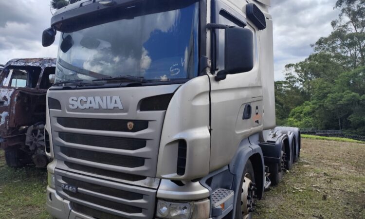 Leilão de veículos retomados tem carros, motos, caminhonetes e até caminhão em até 60x: