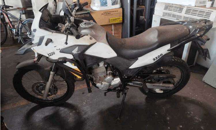 Leilão da Polícia Militar do Paraná oferece motos Hornet, Falcon, XRE e XT 660R com lances a partir de R$ 3,9 mil