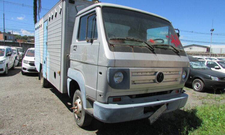 Caminhão Volkswagen 8.150E DELIVERY Leilão Governo de São Paulo