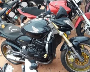 Leilão Detran Cuiabá 2025: Moto 2024 por R$ 4.200, Celta por R$ 3.500 e S10 Diesel por R$ 22.500 – Mais de 700 Veículos de 19 a 22/12!