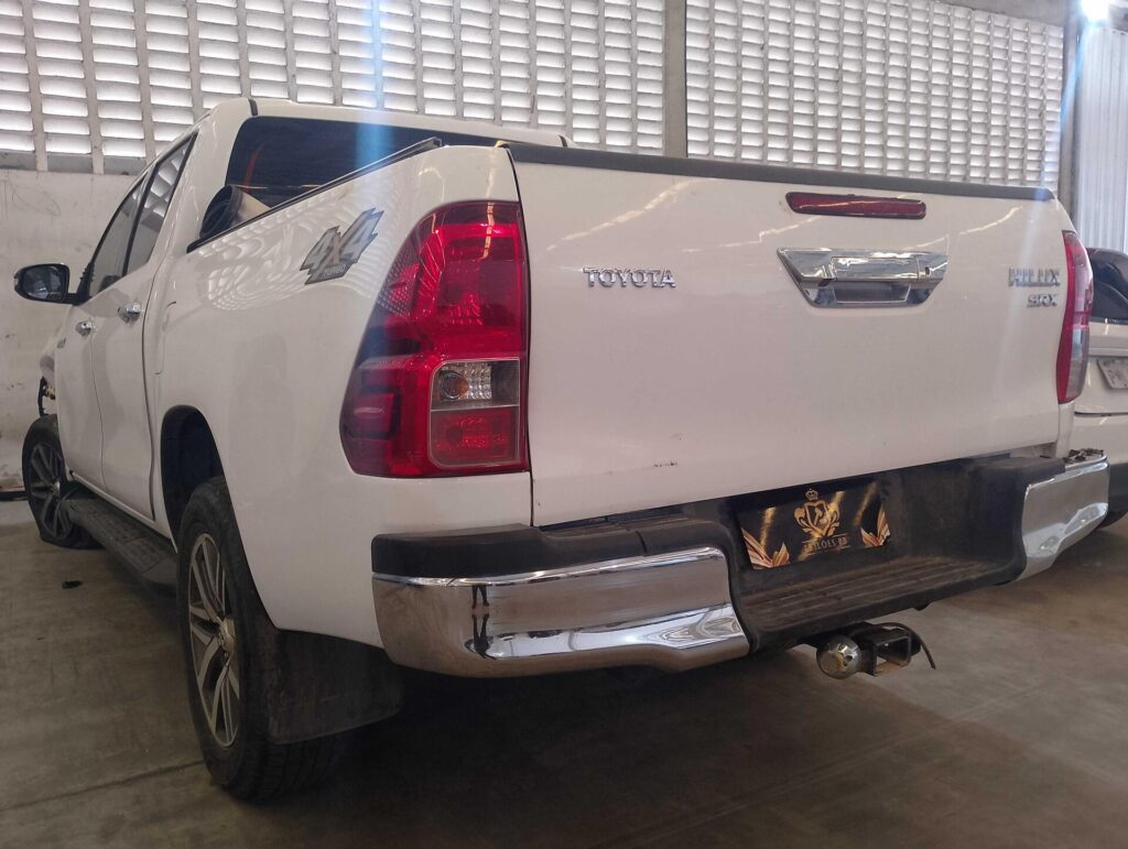 TOYOTA HILUX Leilão Tokio Marine Seguros com caminhontes e SUV 4x4 , Caminhão e carro de luxo por R$ 29 mil – Encerra Dia 0312!