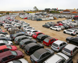 Detran-SP prepara maior leilões da história com cerca de 100 mil veículos em 2026