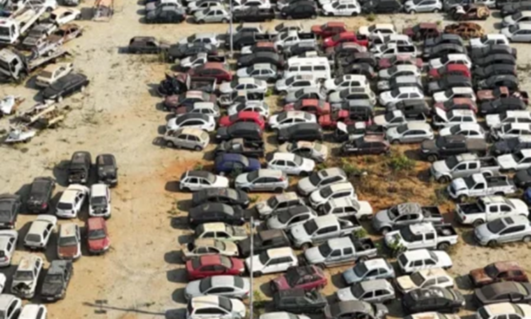 Detran realiza primeiro leilão do ano com 625 veículos