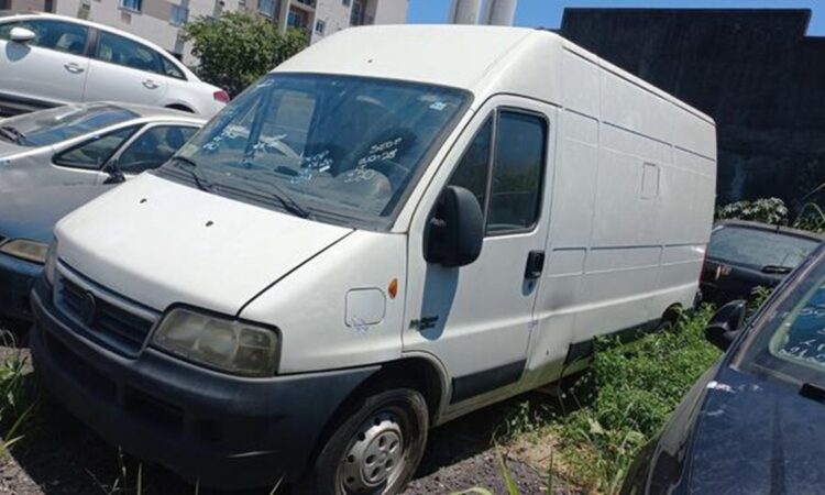 Fiat Ducato Maxicargo Leilão veiculos da prefeitura do Rio