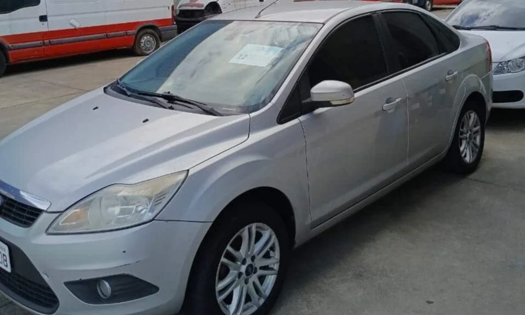 Governo do ES abre leilão com carros, ar-condicionado e móveis